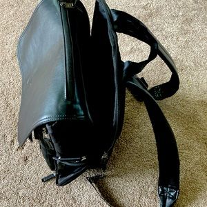 Paperclip Willow Backpack Diaperbag - black